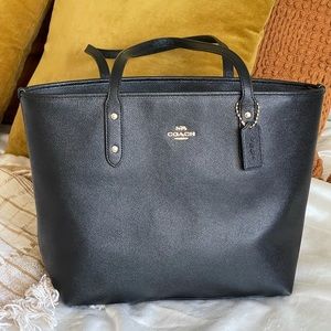 Coach Tote